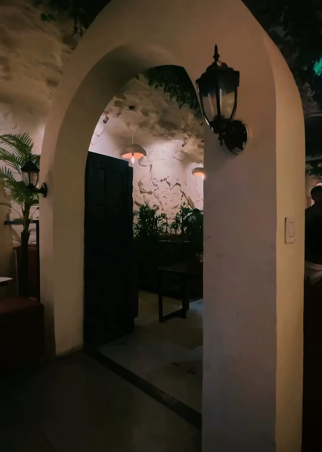 Cafe DOS Interior